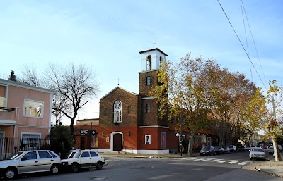 Fotos Institute Sweetest Name of Jesus