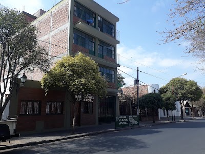 Fotos Colegio San Rafael Arcangel