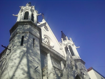 Fotos Holy Family Institute