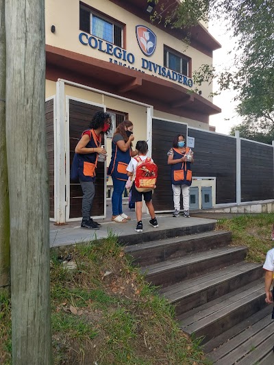 Fotos Colegio Divisadero Escuela Primaria y Secundaria