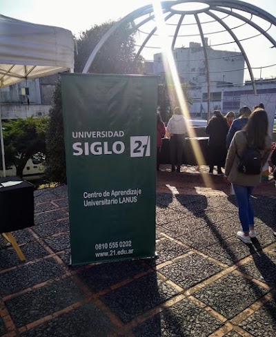 Fotos Universidad Siglo 21 - CAU LANÚS