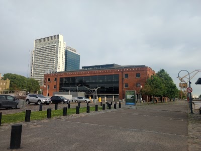 Fotos Escuela de Negocios UCA