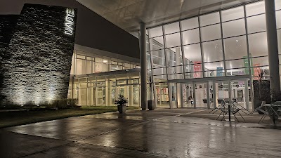 Fotos UADE Campus Costa Argentina