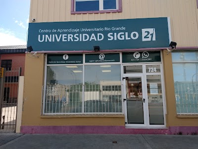 Fotos University 21st Century