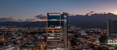 Fotos LEAD University