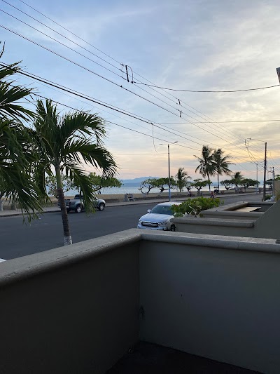 Fotos Universidad Metropolitana Castro Carazo