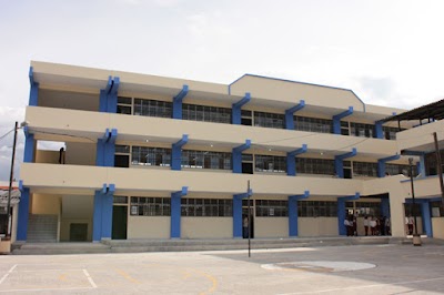 Fotos Unidad Educativa Luxemburgo