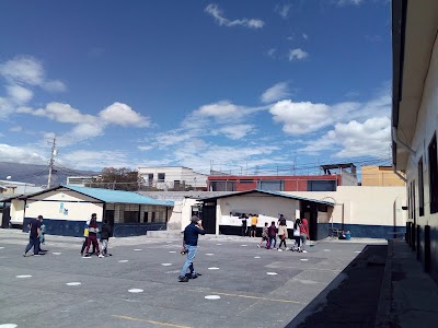 Fotos UNIDAD EDUCATIVA ABDÓN CALDERÓN
