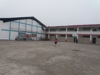 Fotos Escuela de Educación Básica Lago Agrio