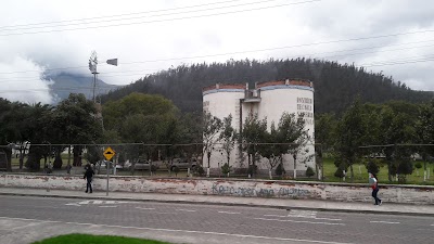 Fotos Instituto Tecnológico Superior Otavalo
