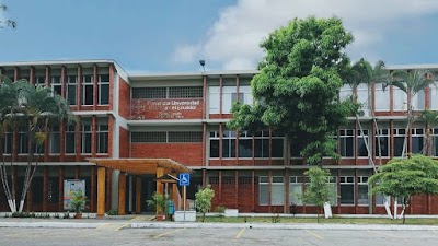 Fotos Universidad Catolica Puce