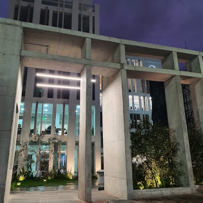 Fotos Universidad Indoamerica