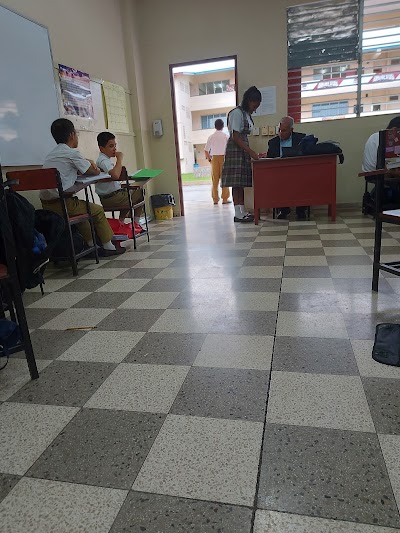 Fotos Bilingual College of Cerro Viento